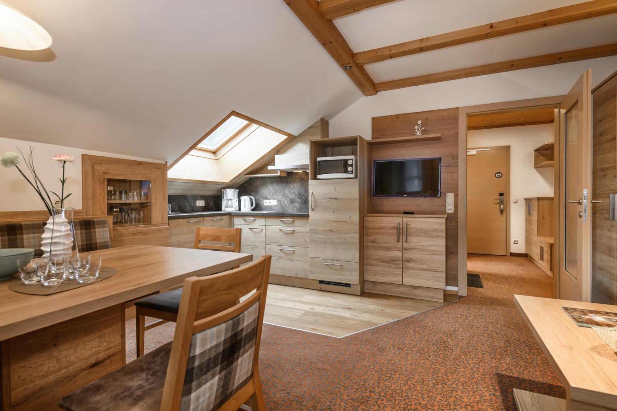 Ferienhaus Birgit - Inklusive Eintritt Alpentherme Bad Hofgastein Exterior foto